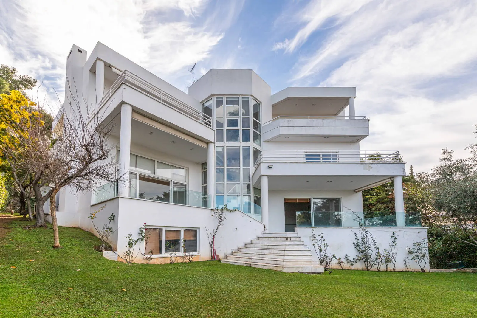 bh-76fb4e7dc058 Detached house of 645 sq.m. with unobstructed views