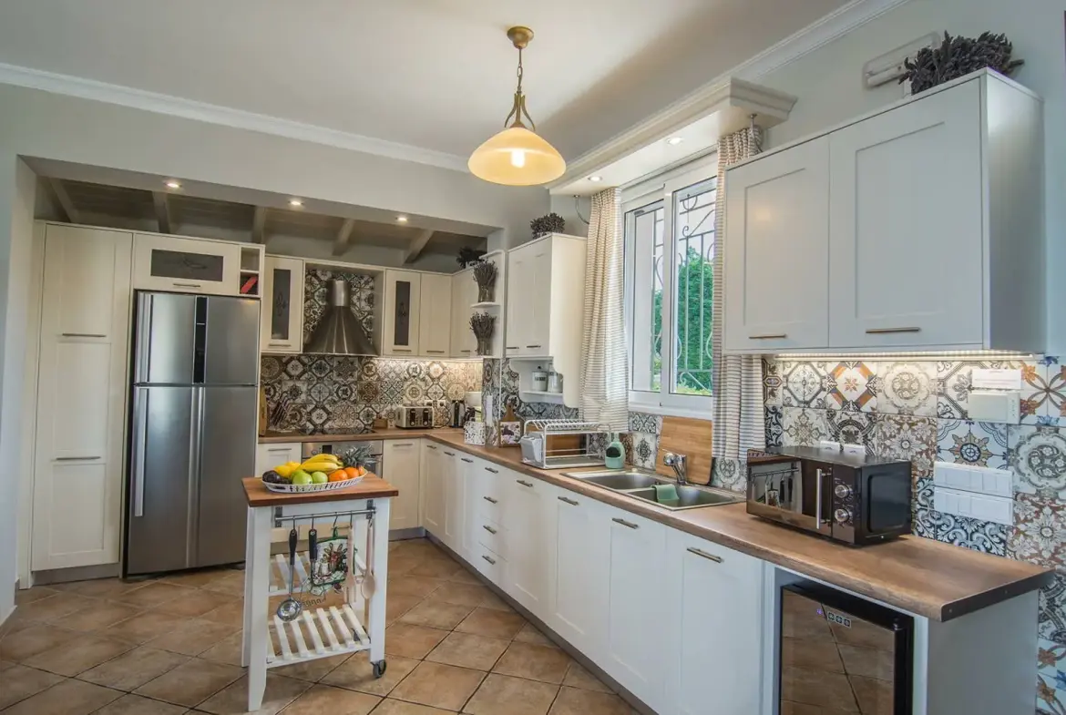 Luxury 3-villa estate with sea views & pool in Kassiopi, North Corfu