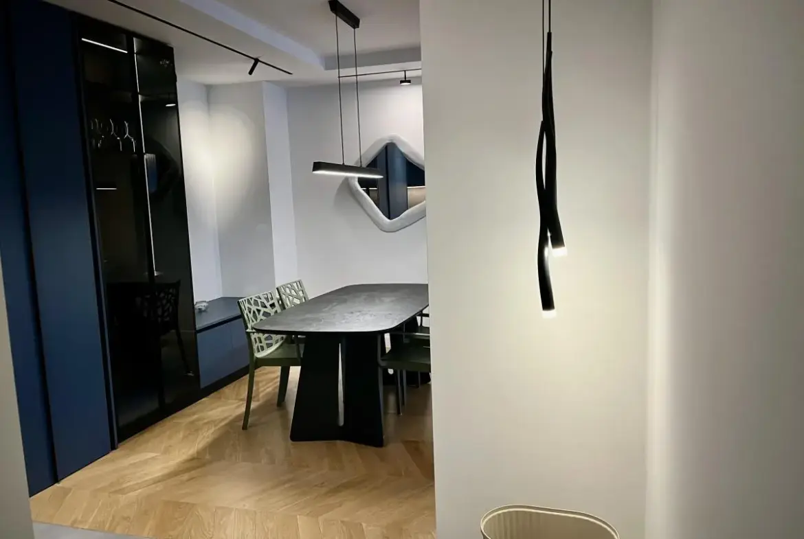 Exclusive two-bedroom apartment with a luxurious living room