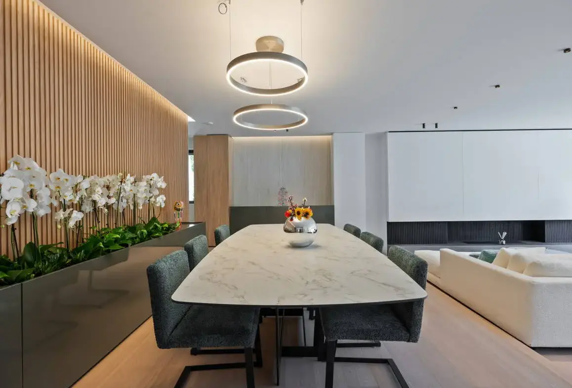 Luxury detached residence in Vouliagmeni I Ready to move in