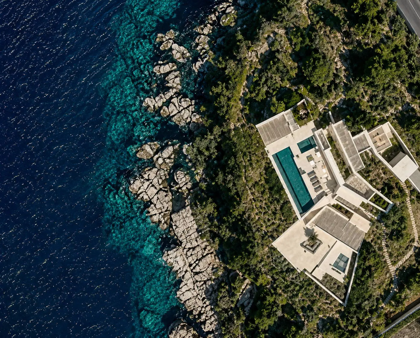 The awarded waterfront residence in Lefkada