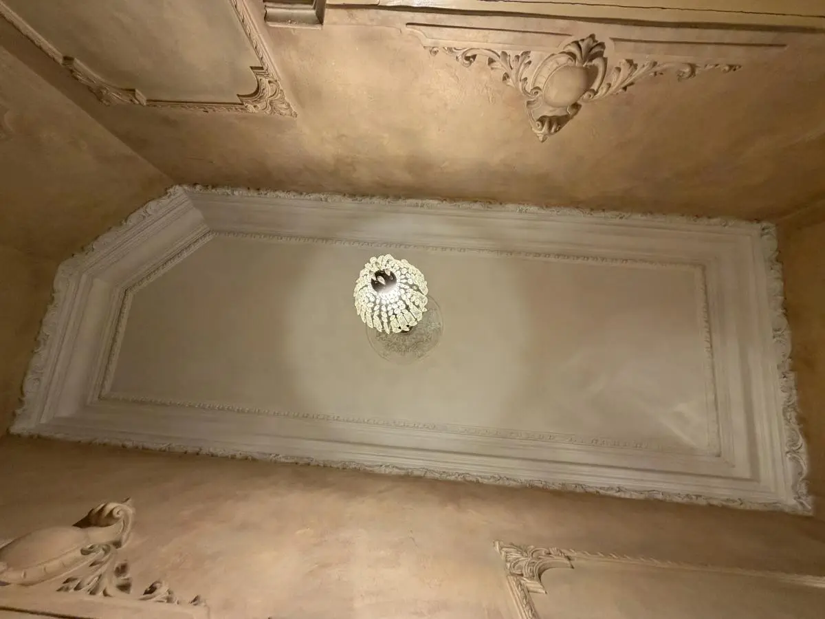 A Rare Salon Apartment in Dorćol