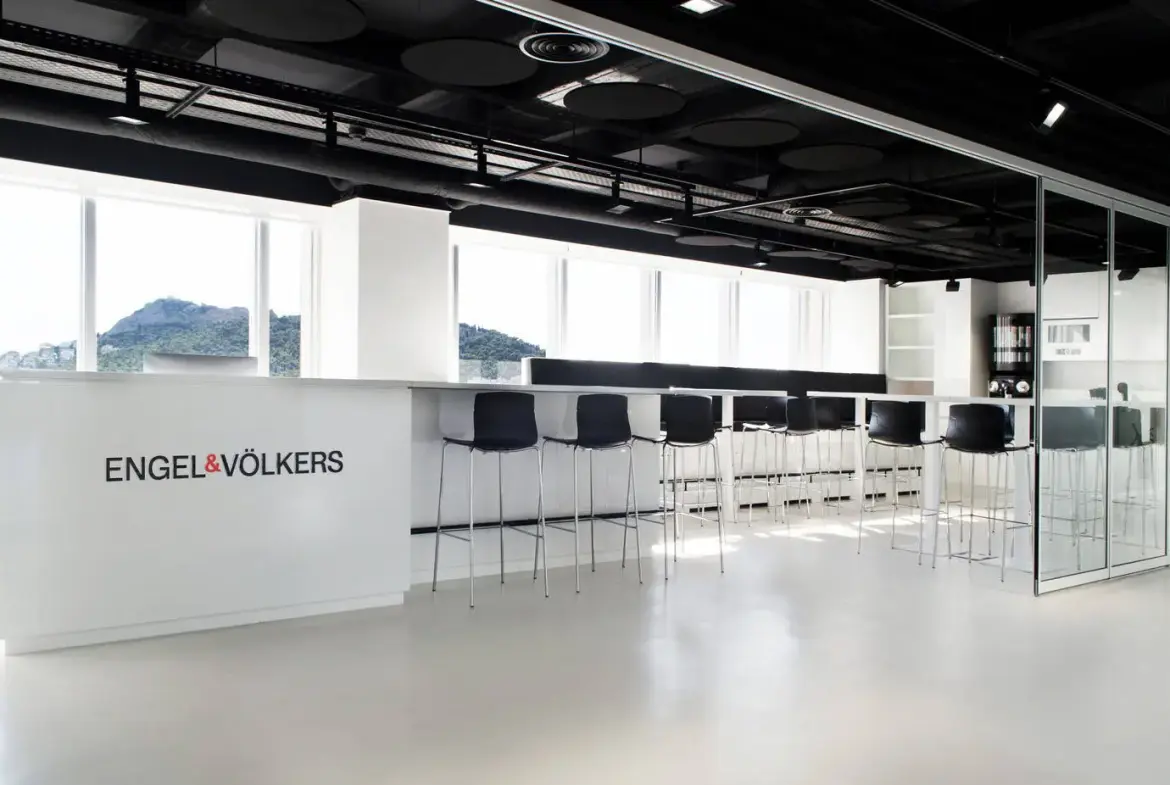 Investment building, prime location Pagkrati, Golden Visa potential