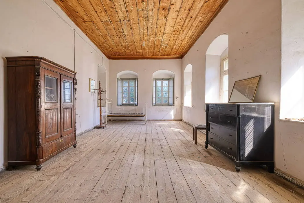 Historic mansion with approved development potential in Spetses
