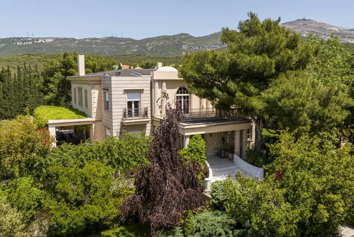 Unique Mansion in Kefalari