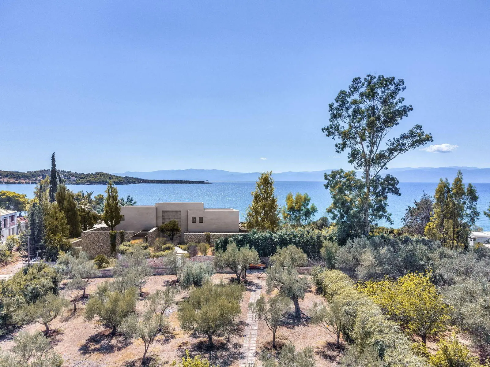 bh-7e4e4860a624 Villa Kyma – 723 sq.m. beachfront estate with private beach in Porto Heli