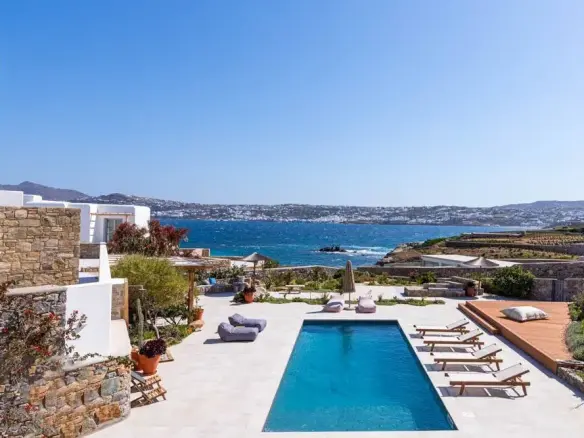 Villa with private beach access and Mykonos downtown views