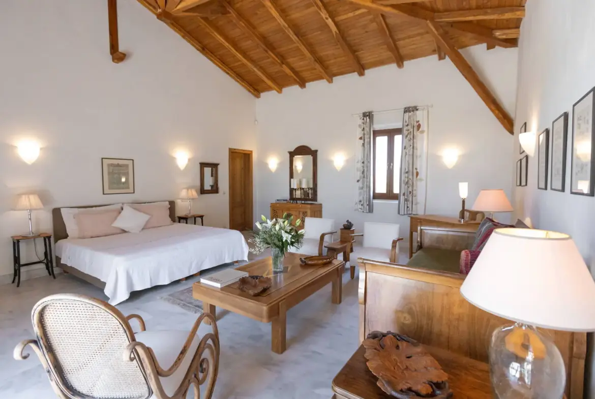 Unique estate only 35km from the center of Thessaloniki