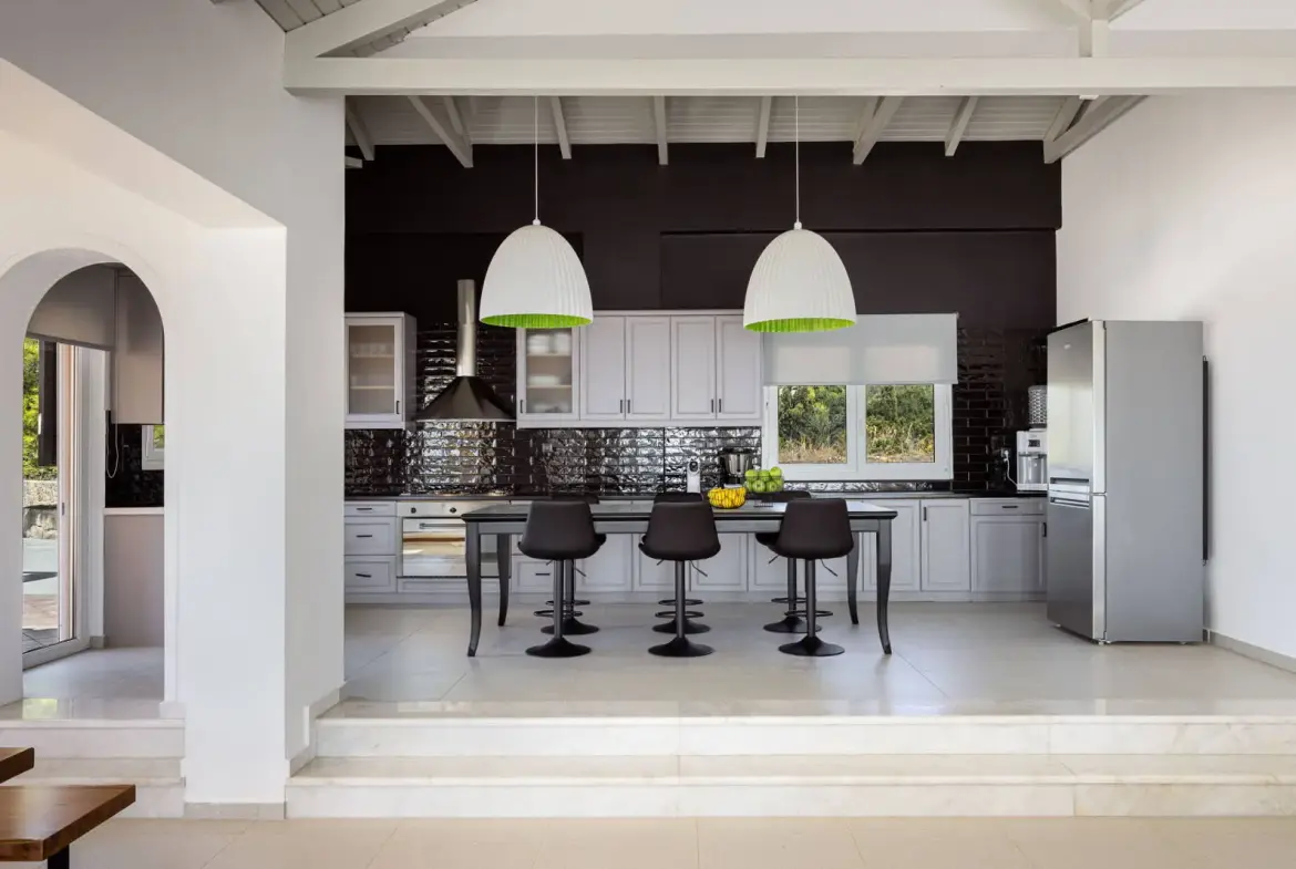 Luxury 560 sqm villa with private pool and complete privacy in Koroni, Messinia