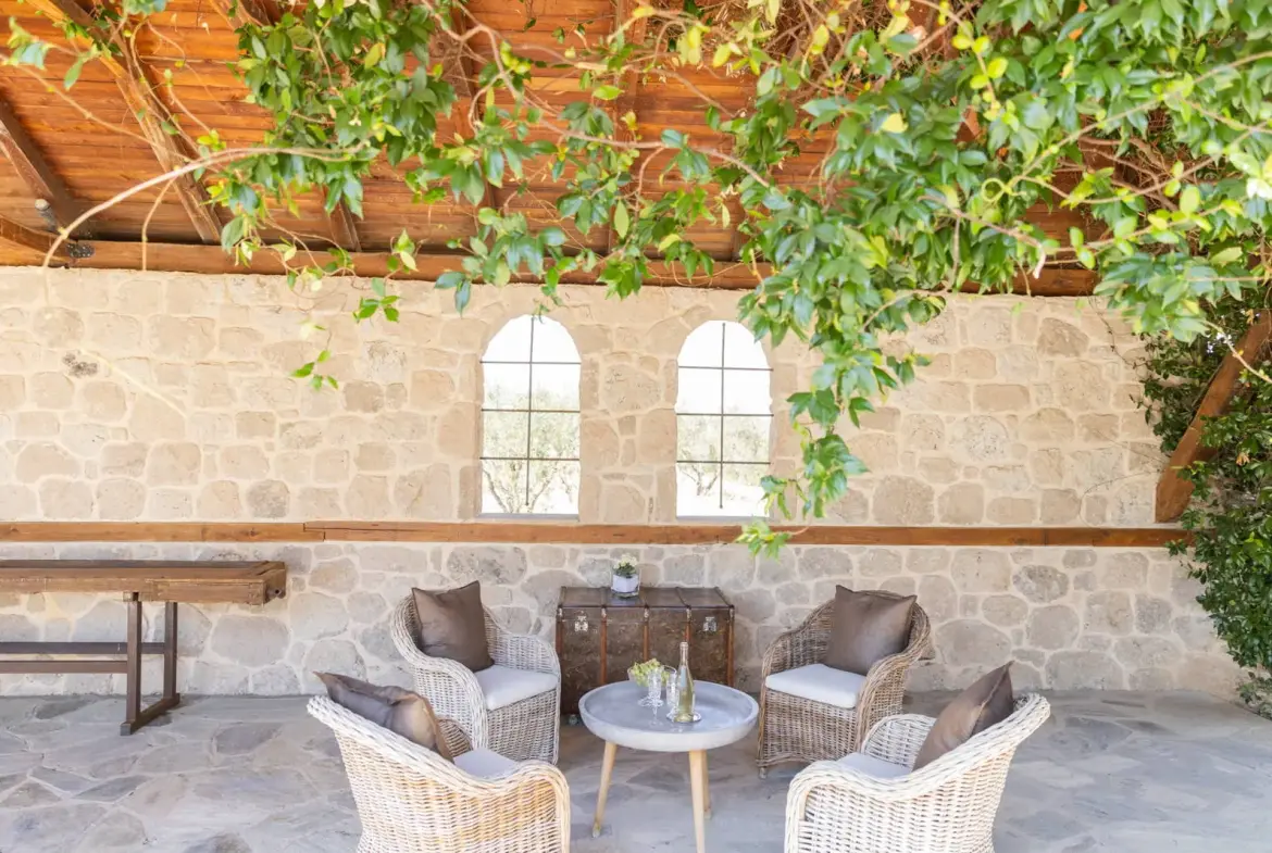 Unique estate only 35km from the center of Thessaloniki