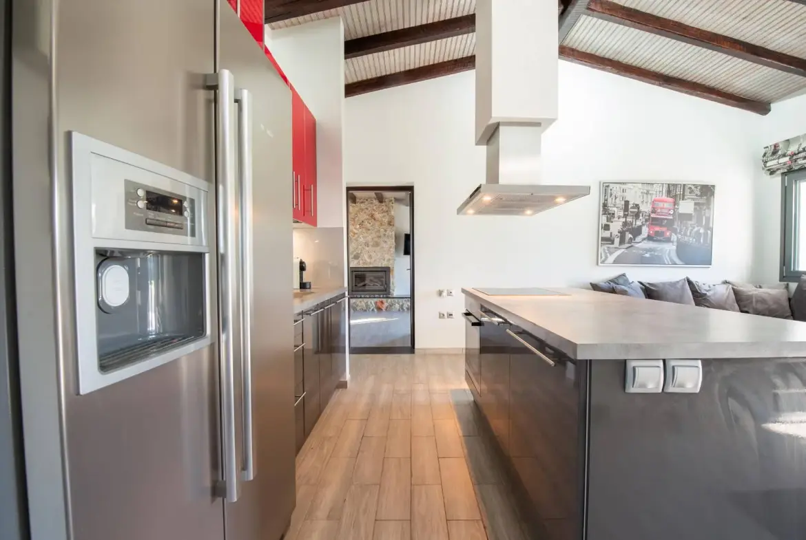 High-End villa with gym & jacuzzi in Corfu