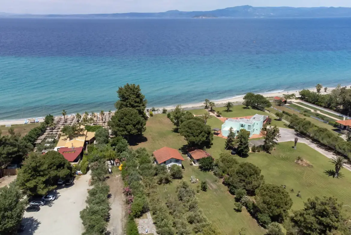 Beachfront property in Glarokavos, Halkidiki