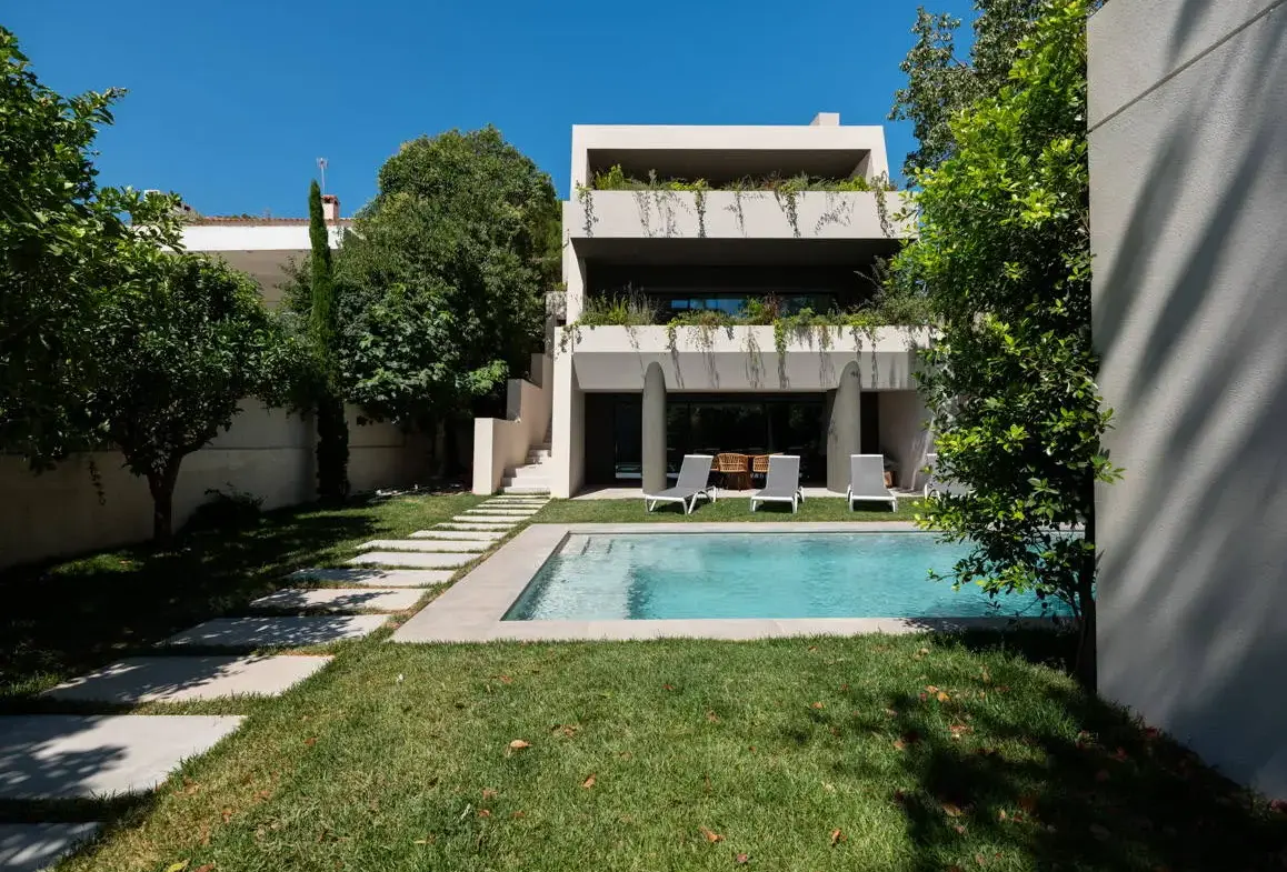 Luxury detached residence in Vouliagmeni I Ready to move in