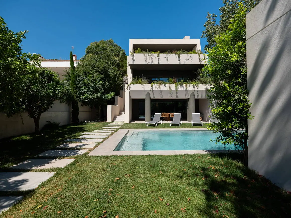 bh-88fd5704557a Luxury detached residence in Vouliagmeni I Ready to move in