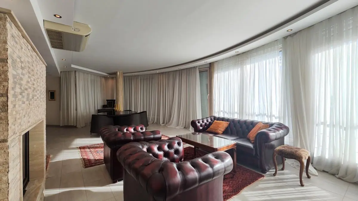 Elegant villa in Dedinje