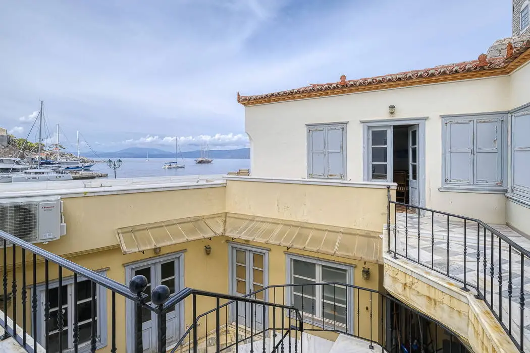 Iconic harbourfront – exclusive opportunity in Hydra