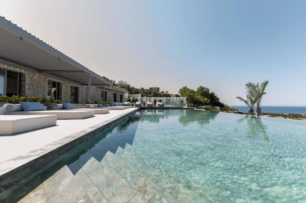 Ultra modern sea view villa with infinity pool in Pefkos