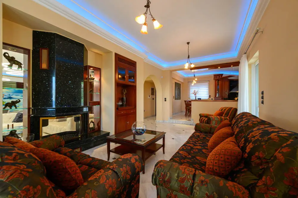Elegant villa with pool & views in Kalamata, Messinia