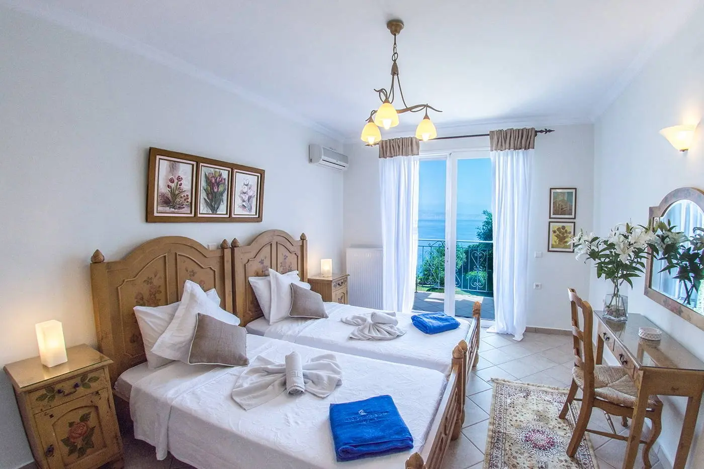 Luxury 3-villa estate with sea views & pool in Kassiopi, North Corfu