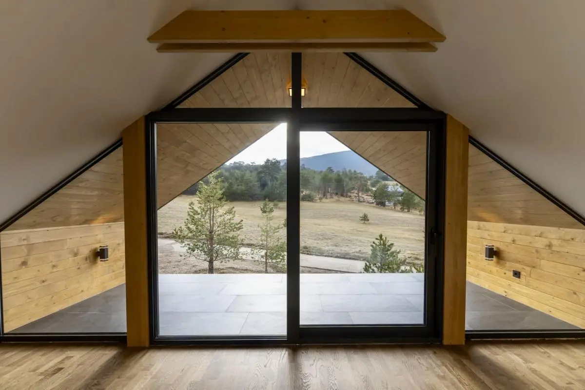 Cozy House in Zlatibor with Private Sauna and Jacuzzi starting from €185,000