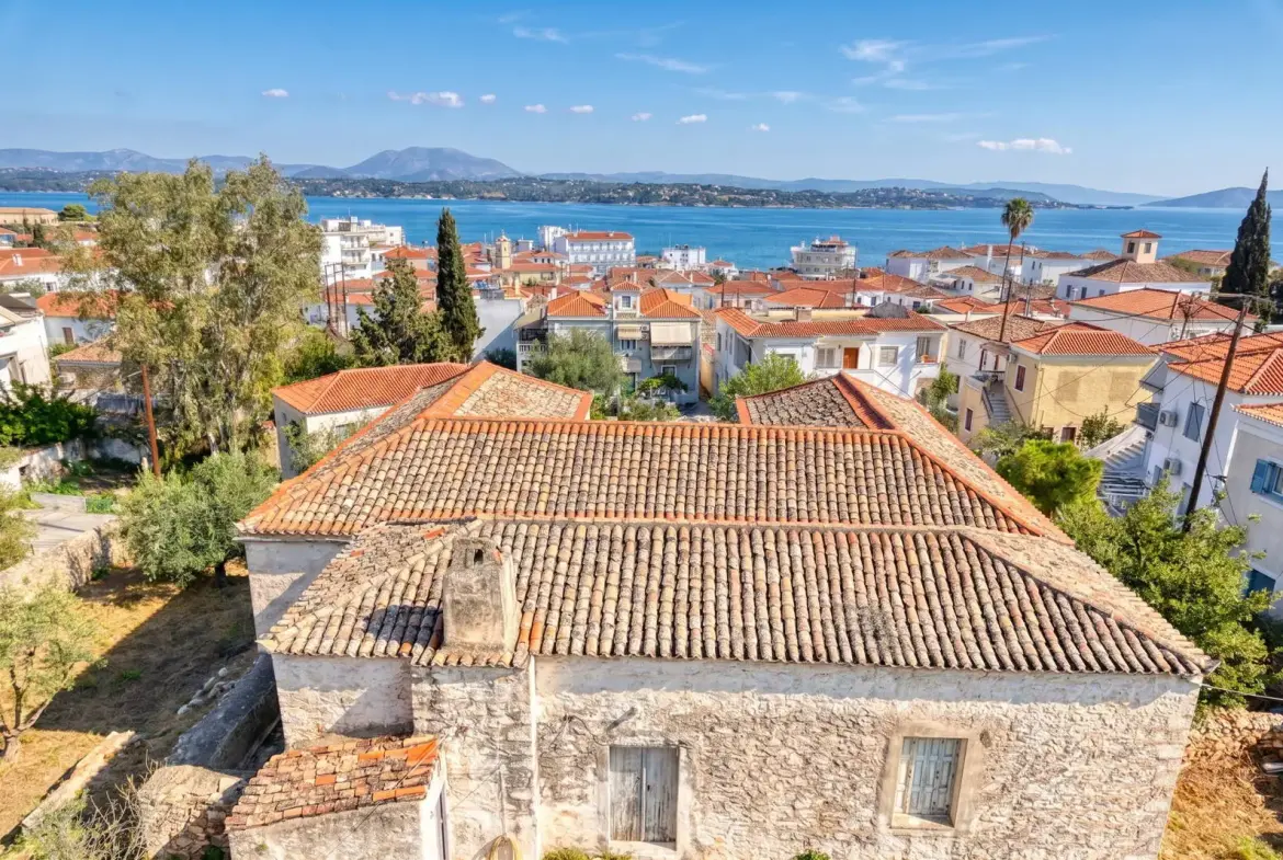 Historic mansion with approved development potential in Spetses