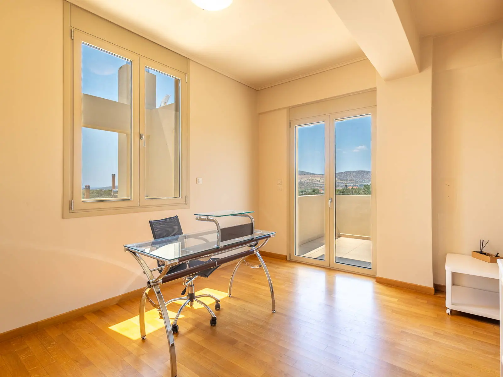 Luxurious 450 sq.m. detached house with a private pool in Agia Marina