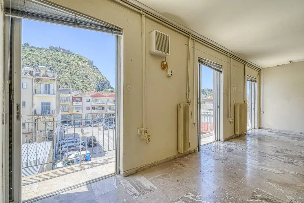 Exceptional investment opportunity with sea views in the port of Nafplio