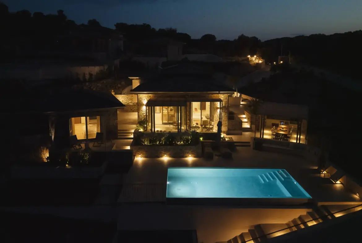 High quality design villa with beach access