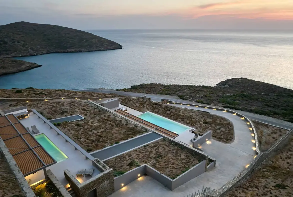 Big Blue Estate – An architectural masterpiece in Andros