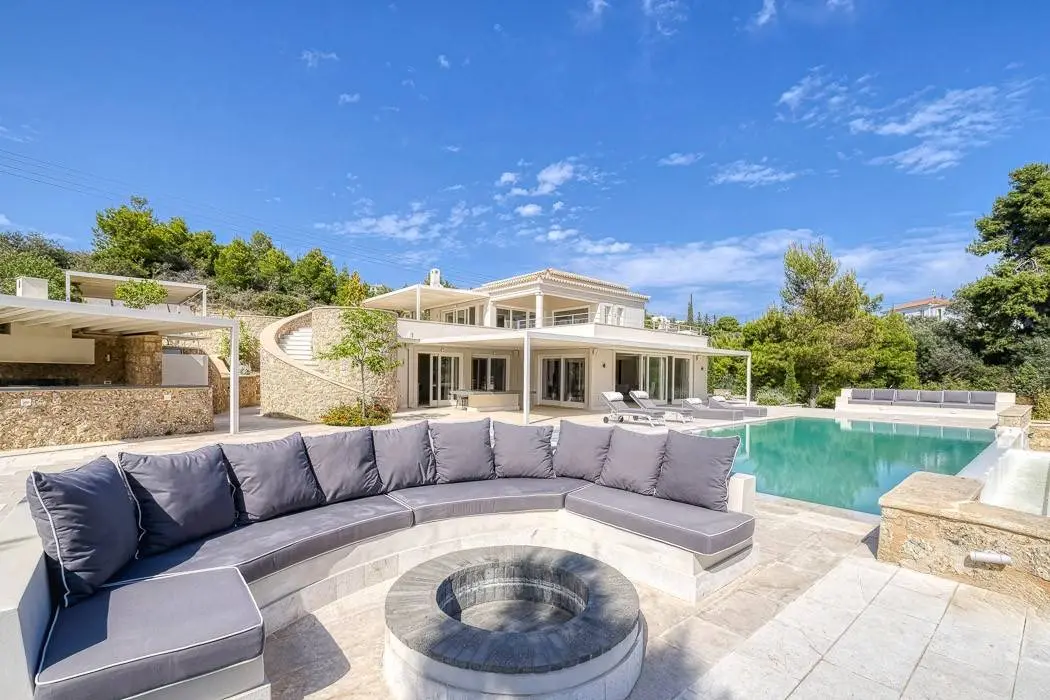 Stunning “Villa Magnifica” near the beach in Porto Heli, Argolida