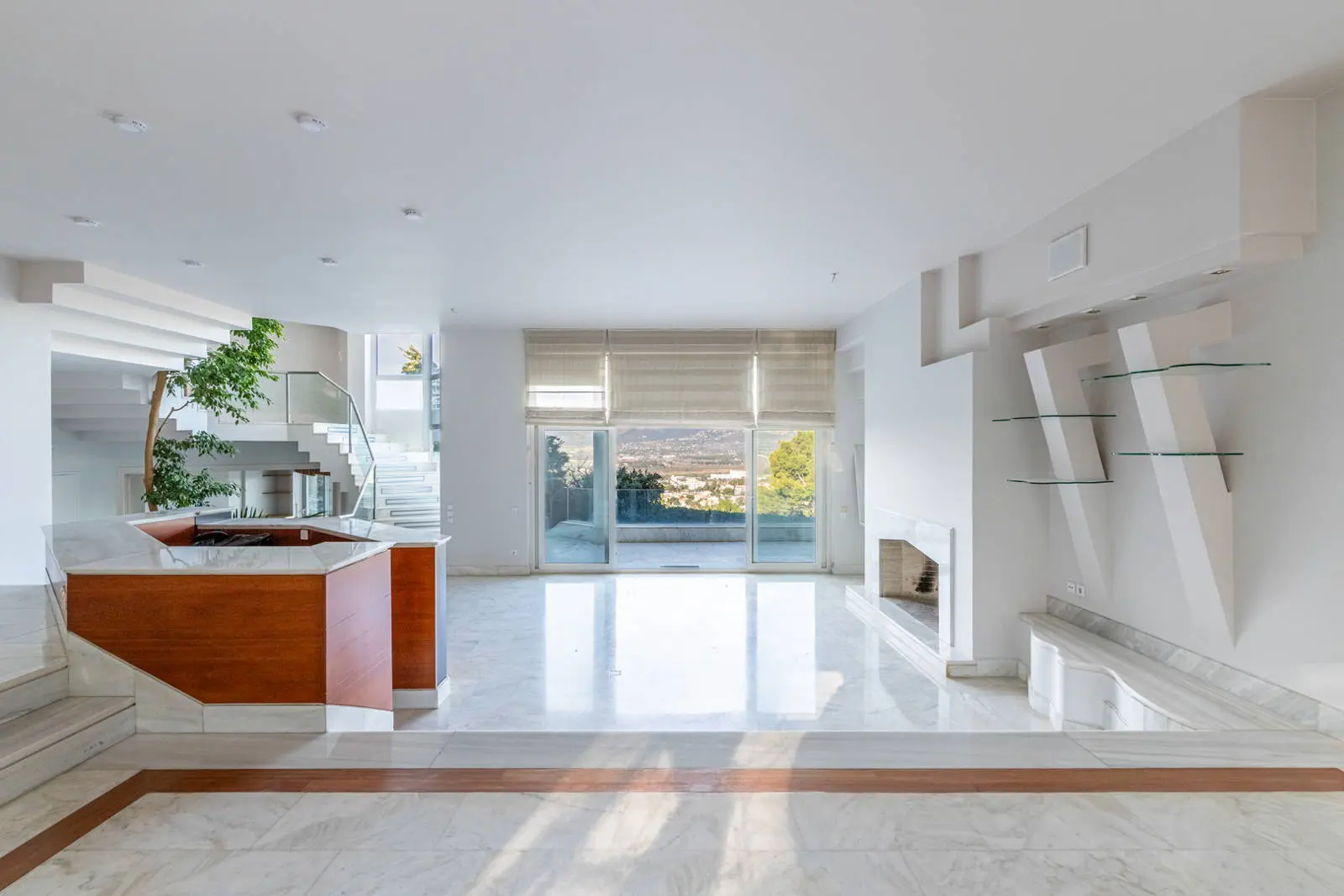 bh-953e7ae708f8 Detached house of 645 sq.m. with unobstructed views