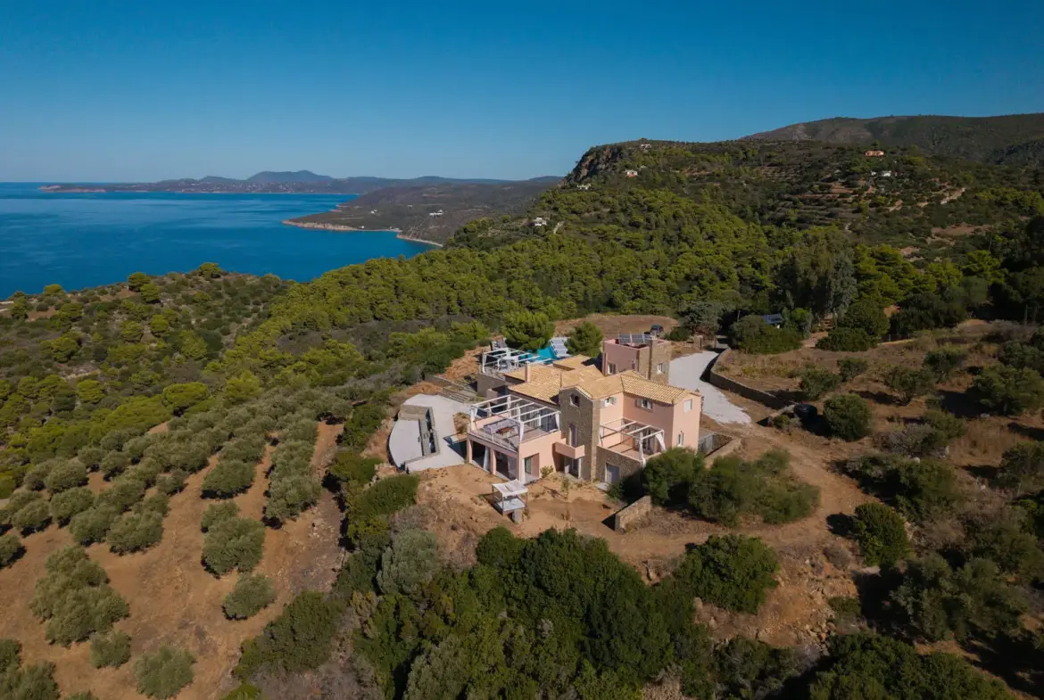 Luxury 560 sqm villa with private pool and complete privacy in Koroni, Messinia