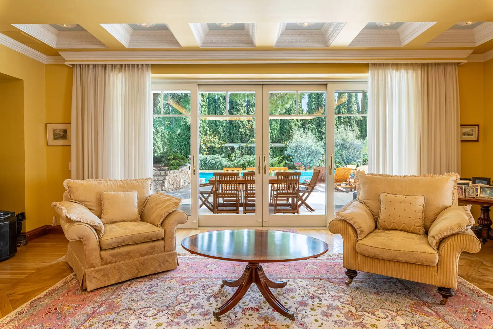 bh-98809d126660 Unique Mansion in Kefalari