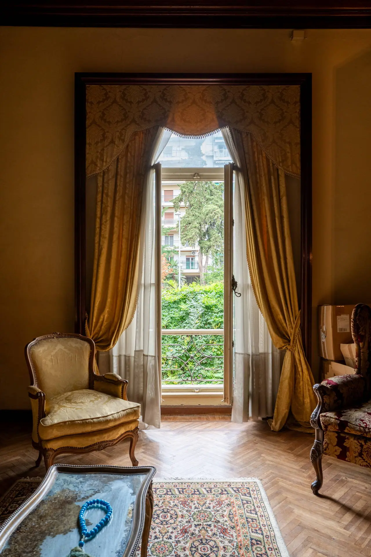 bh-98d21a215af8 Historical 1890 mansion in Thessaloniki