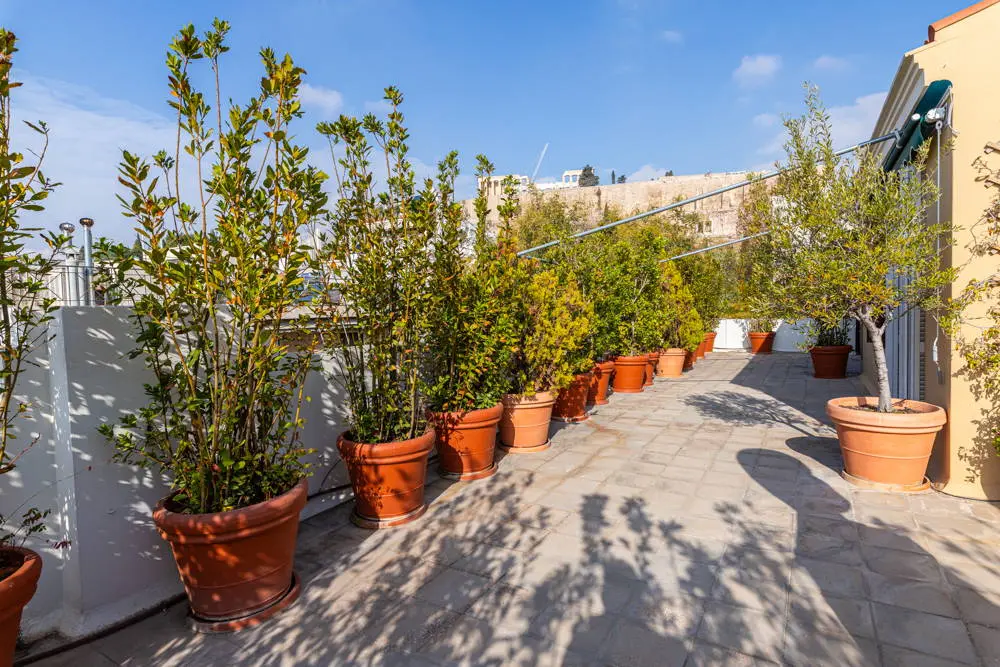 The Trophy Estate – A neoclassical residence overlooking the Acropolis