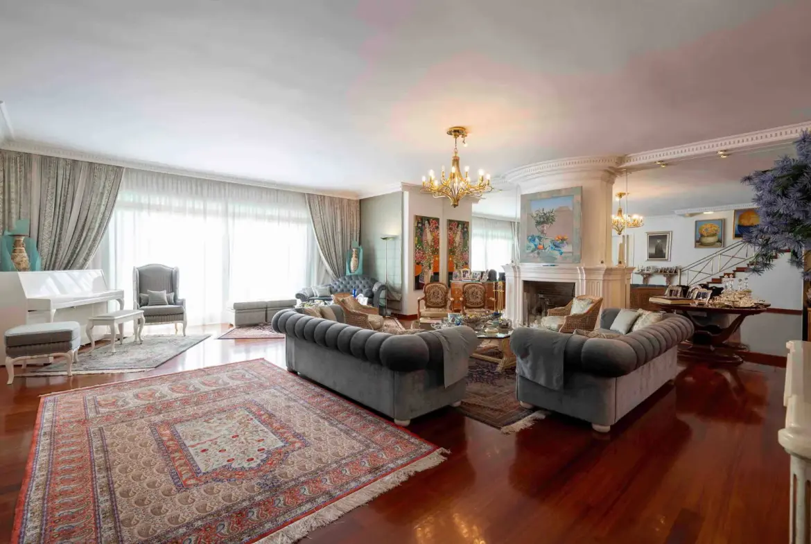 Luxury family residences in a prime location, Ekali