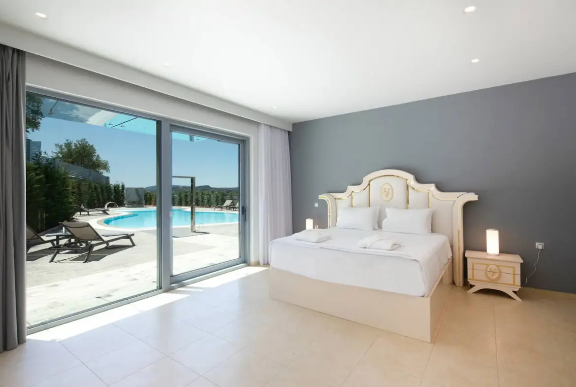 Exquisite mansion with luxurious amenities in Kommeno, Corfu