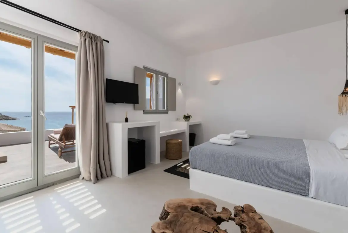 7 Bedroom Residence with unparalllel views in Mykonos