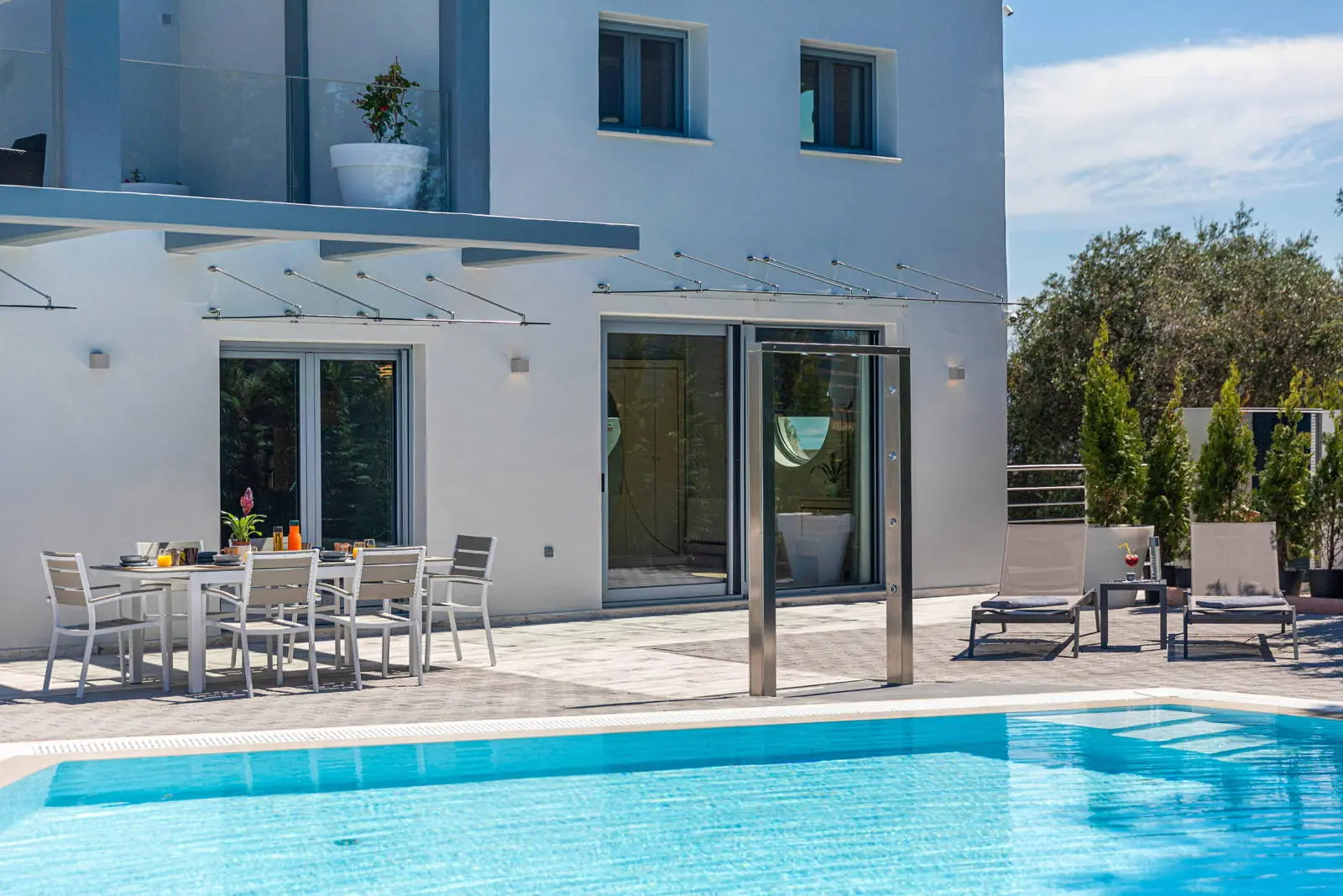 Exquisite mansion with luxurious amenities in Kommeno, Corfu