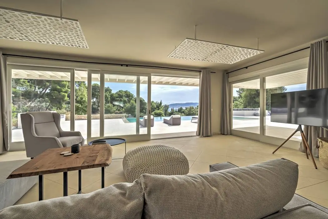 Stunning “Villa Magnifica” near the beach in Porto Heli, Argolida