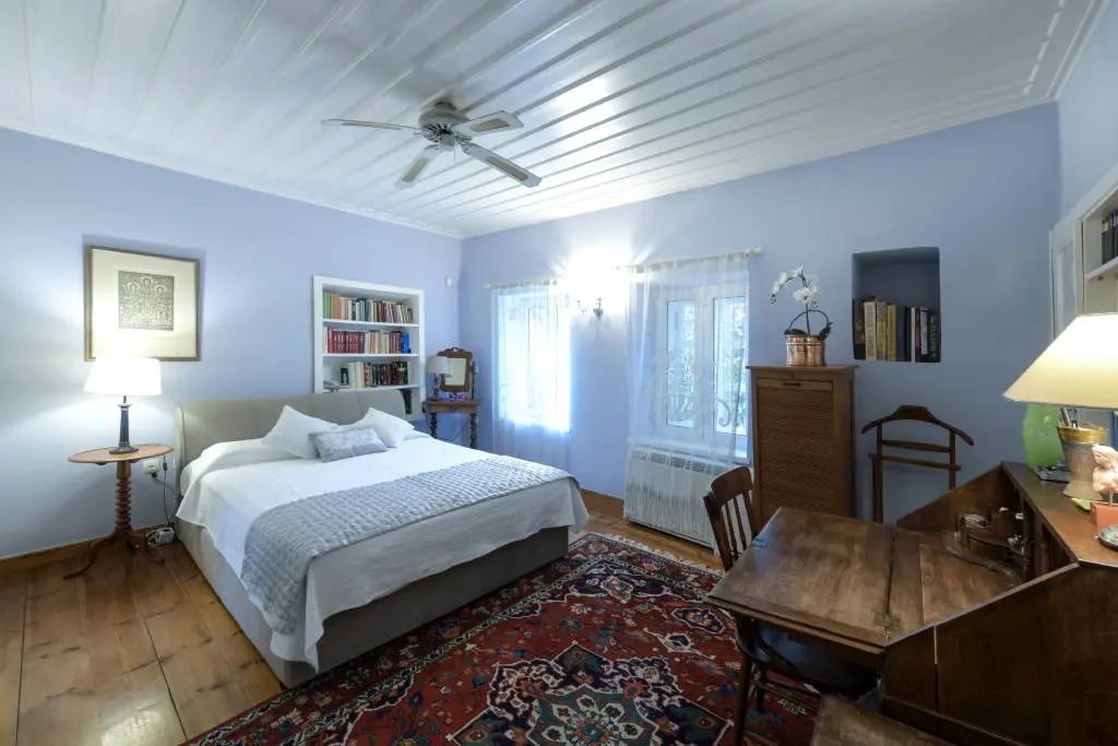 Historic house in Plaka with stunning courtyard and Acropolis view