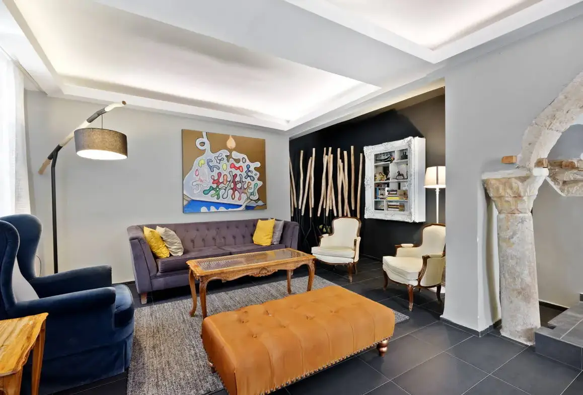 Timeless and luxury house in Plaka
