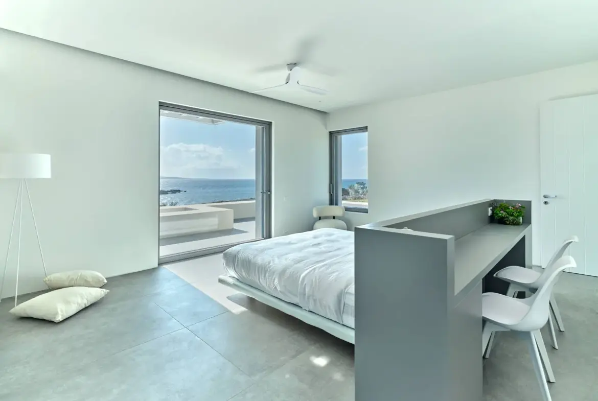 Ultimate luxury seafront villa with infinity pool in Antiparos