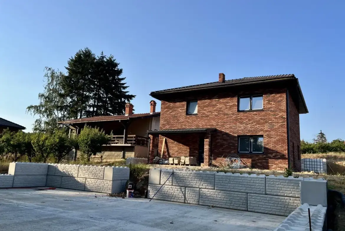 A house in the Magnolia residential community, just 30 minutes from the center of Belgrade