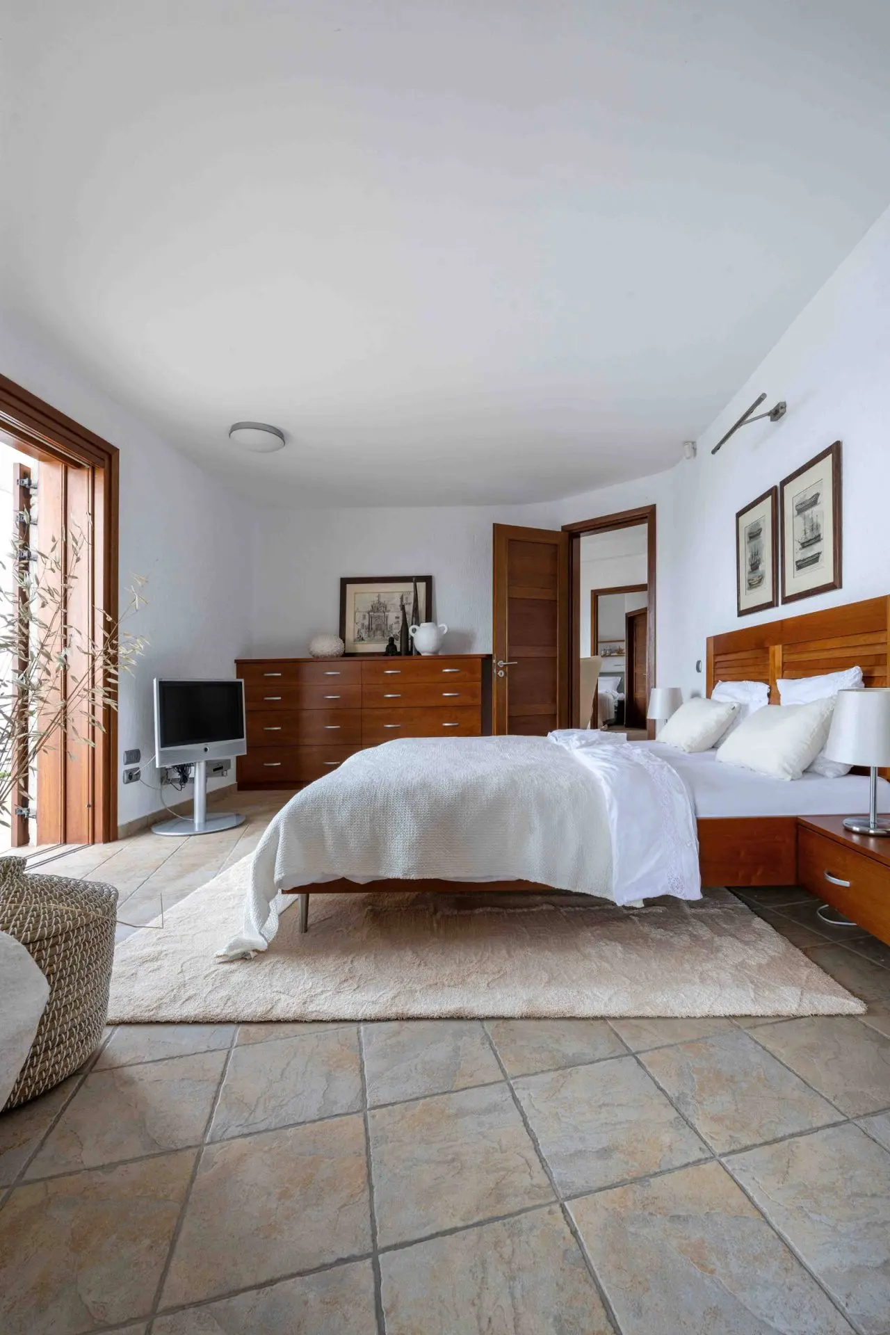 Seafront villa with spa and seafront maisonette with panoramic views in Pera Melana, Arcadia