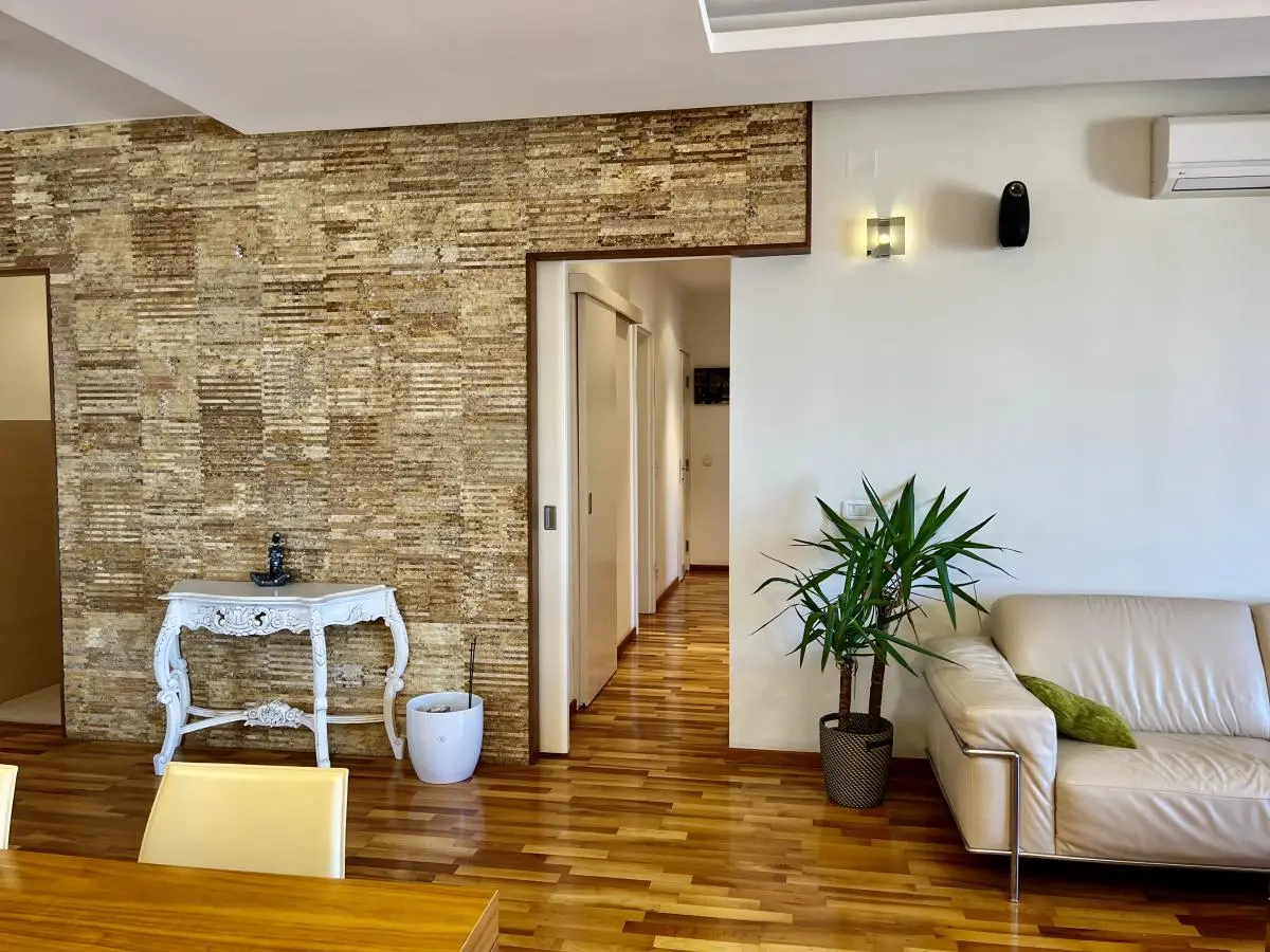 Three-room apartment in Dorćol