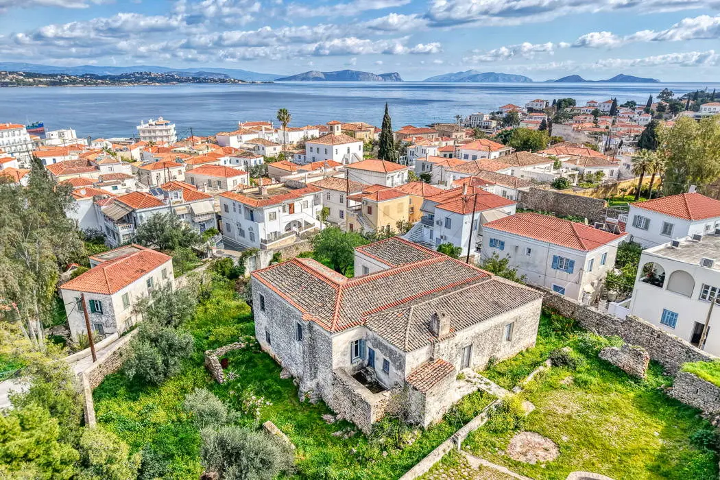 Historic mansion with approved development potential in Spetses