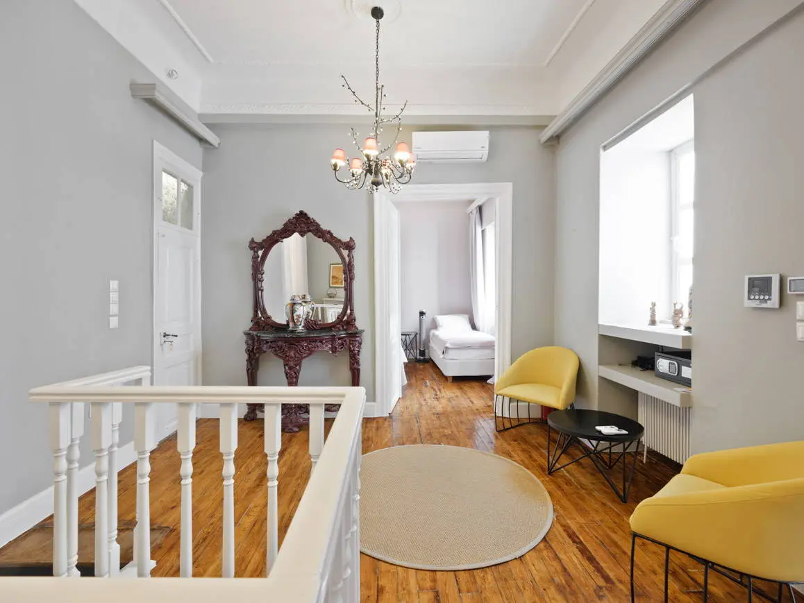 Timeless and luxury house in Plaka