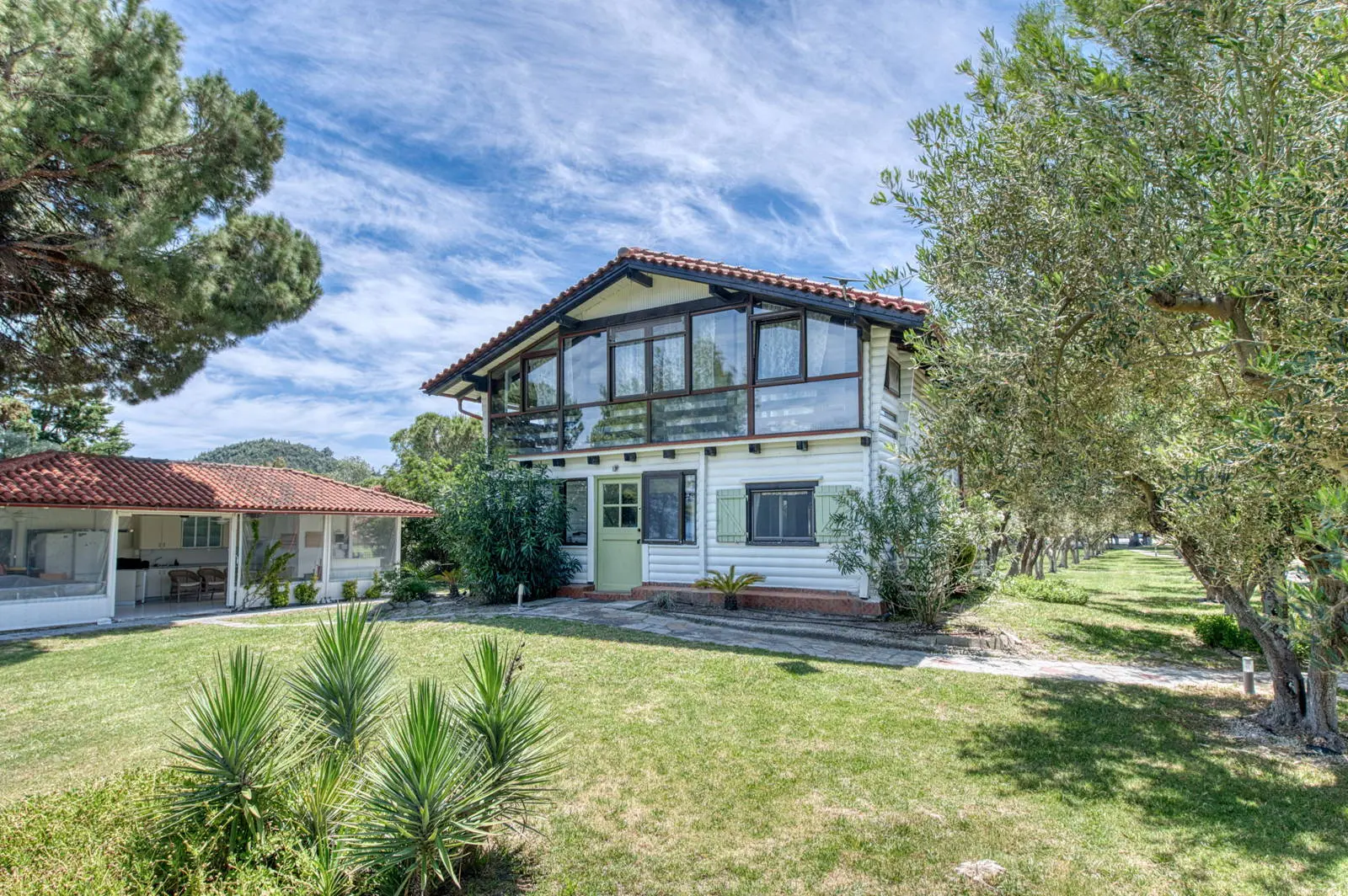 bh-b28566c5fedf Beachfront property in Glarokavos, Halkidiki