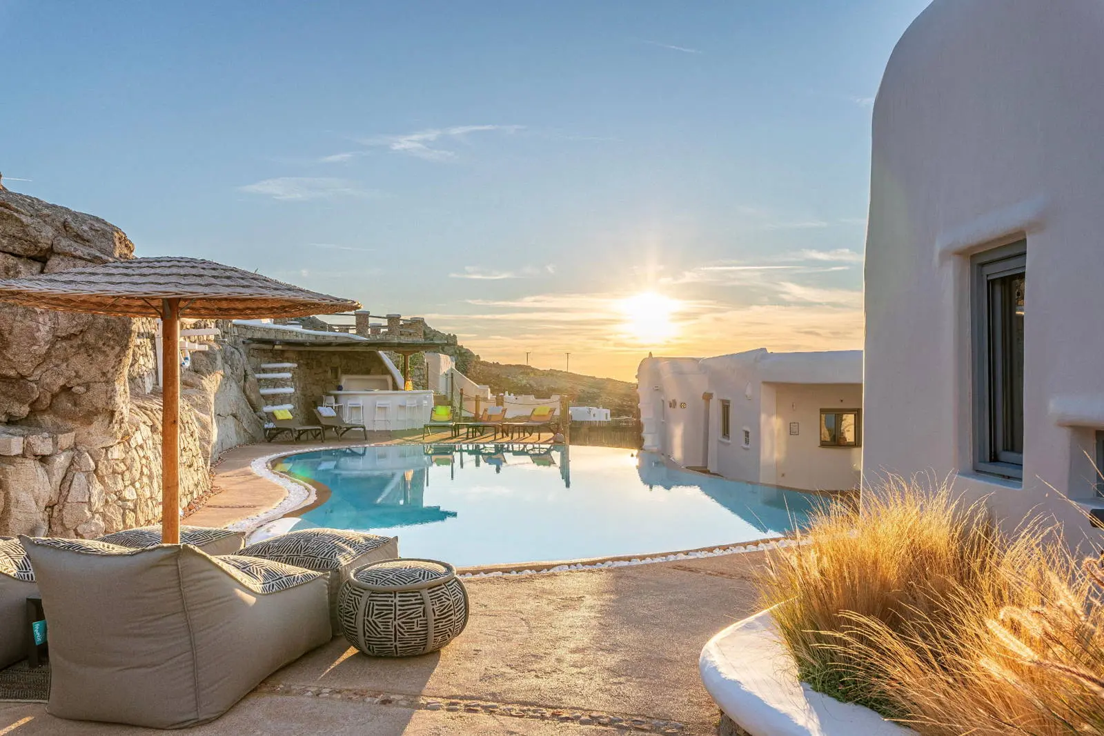 Luxury Estate with Panoramic Views of Mykonos Town